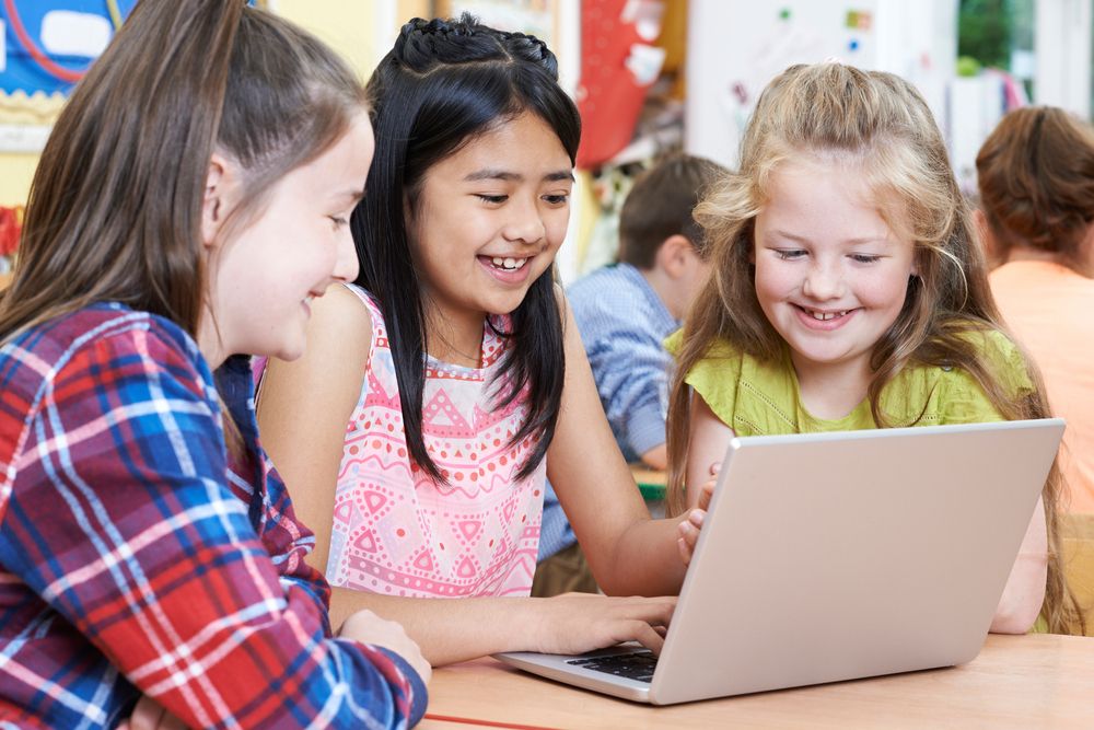 Student using digital tools to support responsible learning